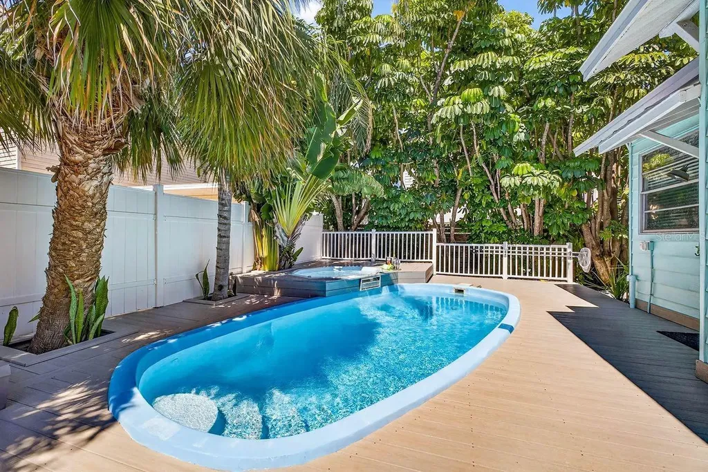 26 Cambria Street Clearwater Beach FL 33767