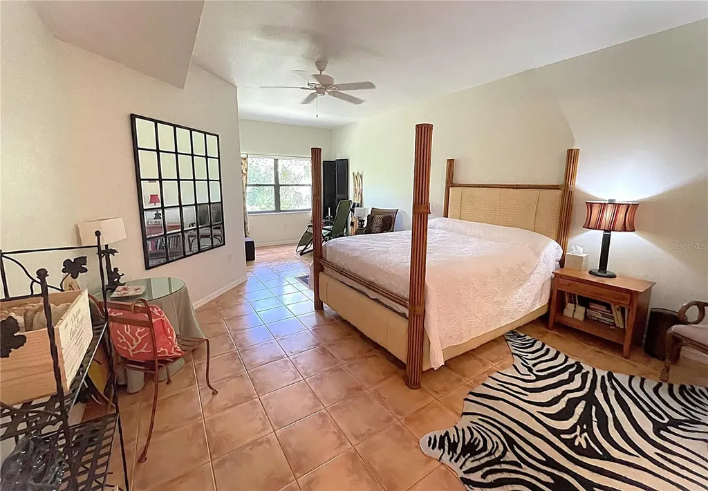 1664 Starling Drive Sarasota FL 34231