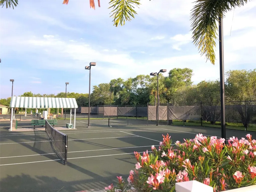 1664 Starling Drive Sarasota FL 34231