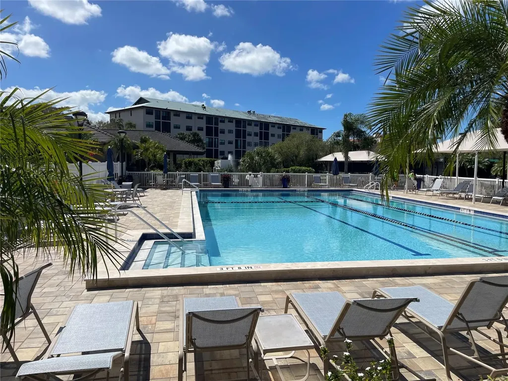 1664 Starling Drive Sarasota FL 34231