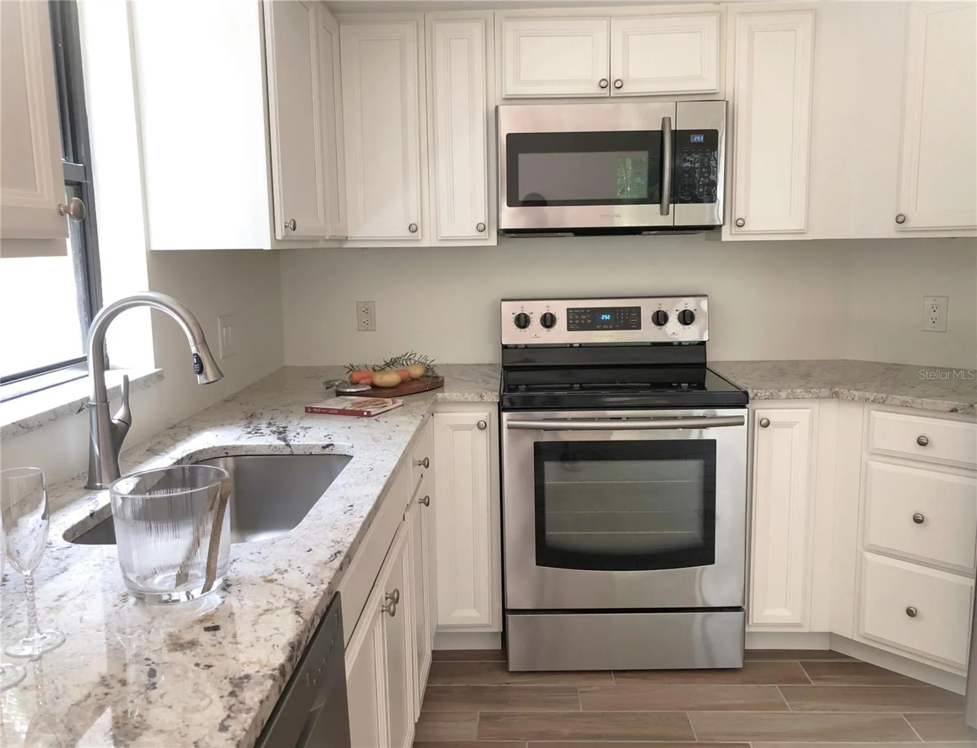 1664 Starling Drive Sarasota FL 34231