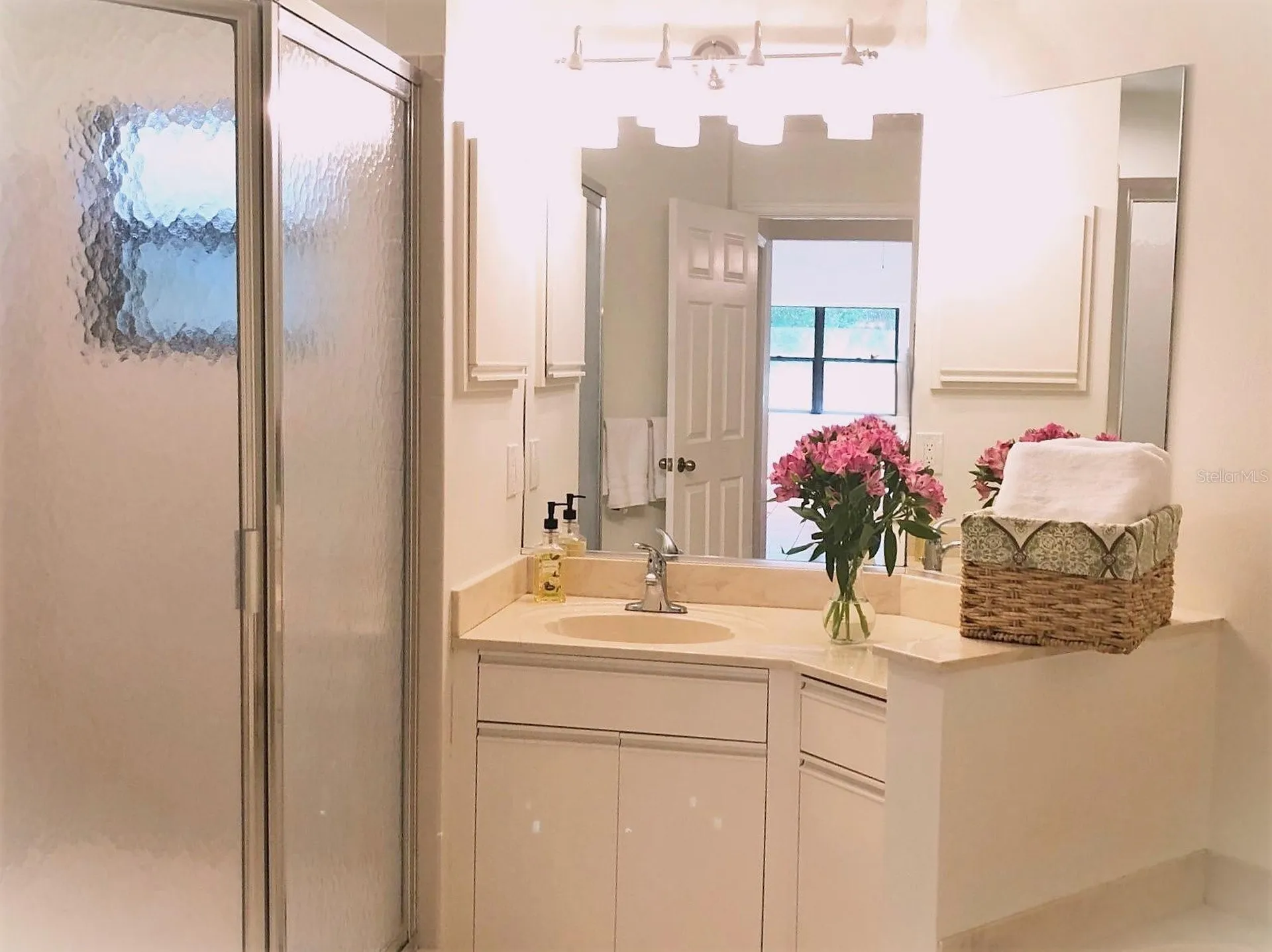 1664 Starling Drive Sarasota FL 34231