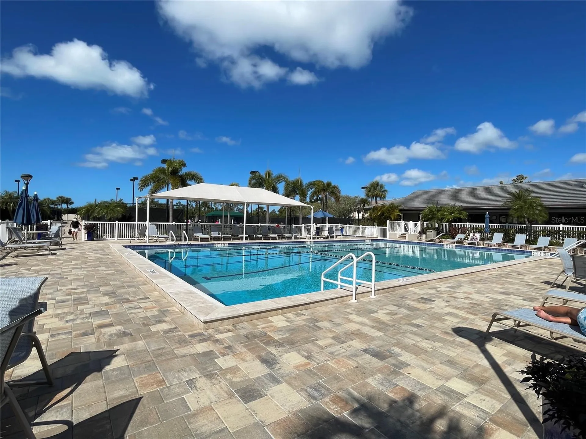 1664 Starling Drive Sarasota FL 34231