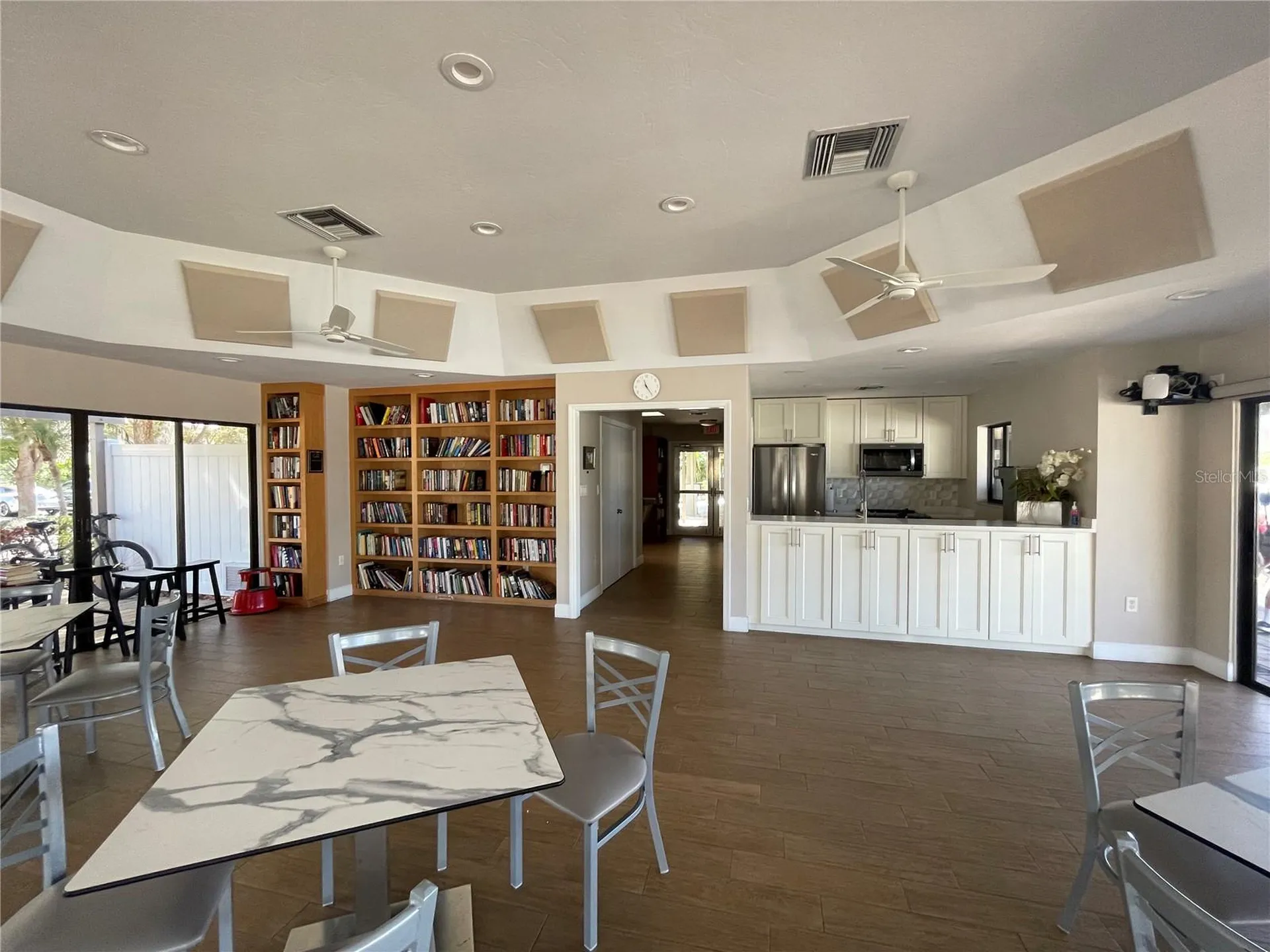 1664 Starling Drive Sarasota FL 34231