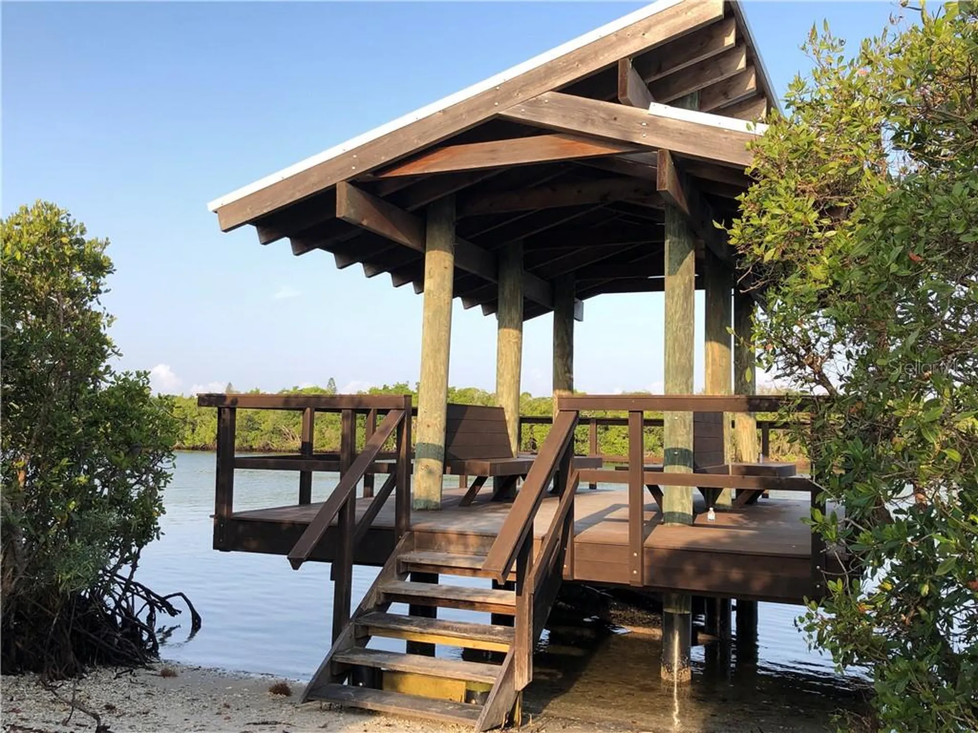 1664 Starling Drive Sarasota FL 34231