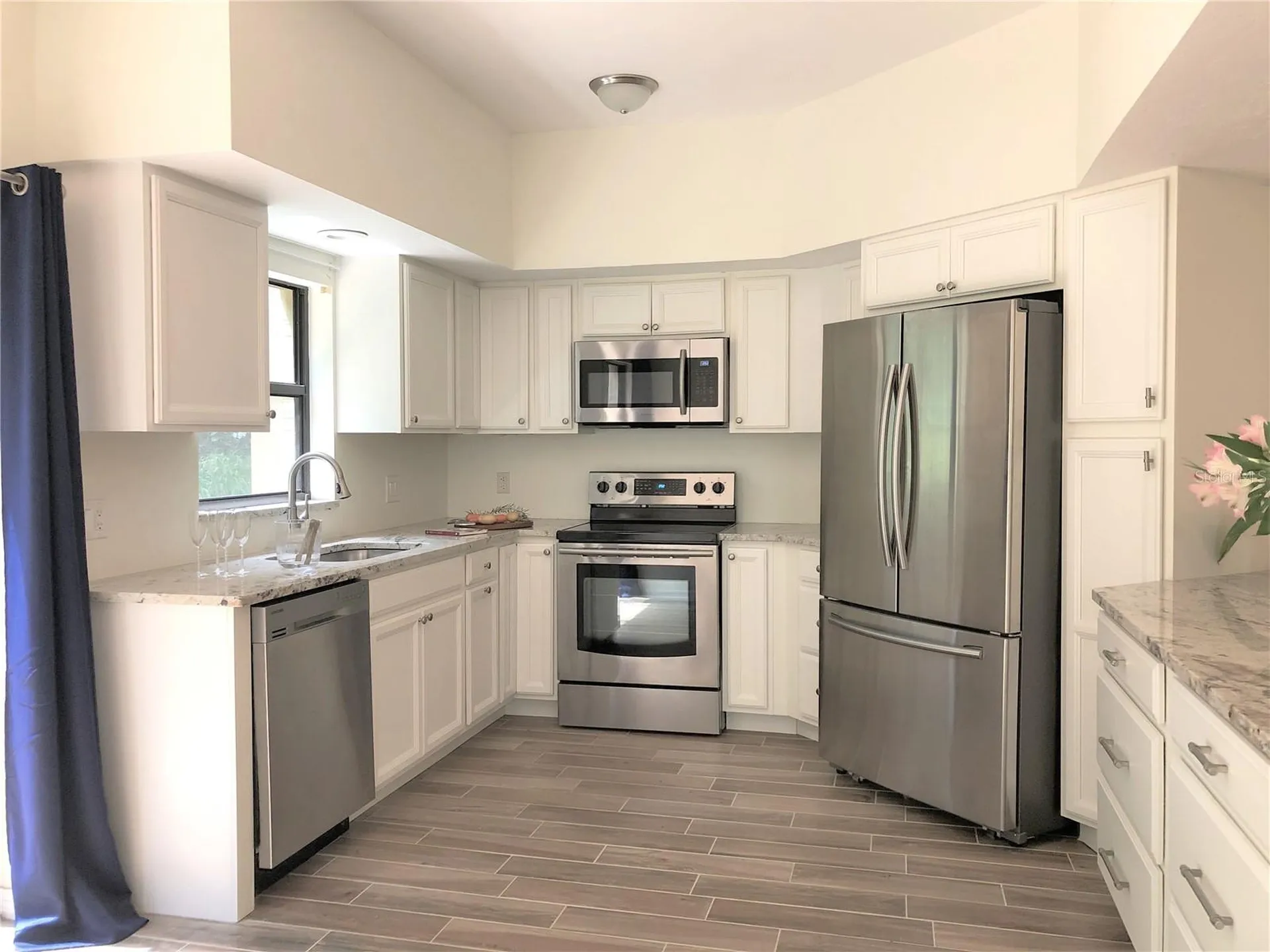 1664 Starling Drive Sarasota FL 34231
