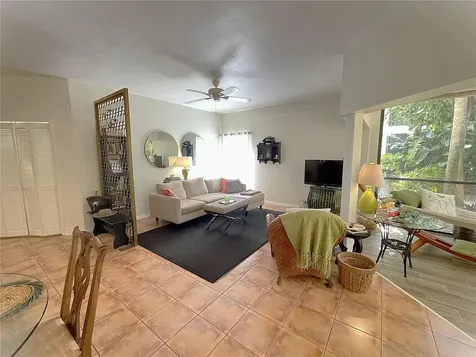 1664 Starling Drive Sarasota FL 34231