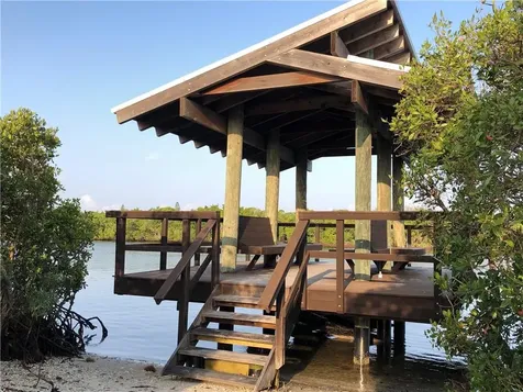 1664 Starling Drive Sarasota FL 34231