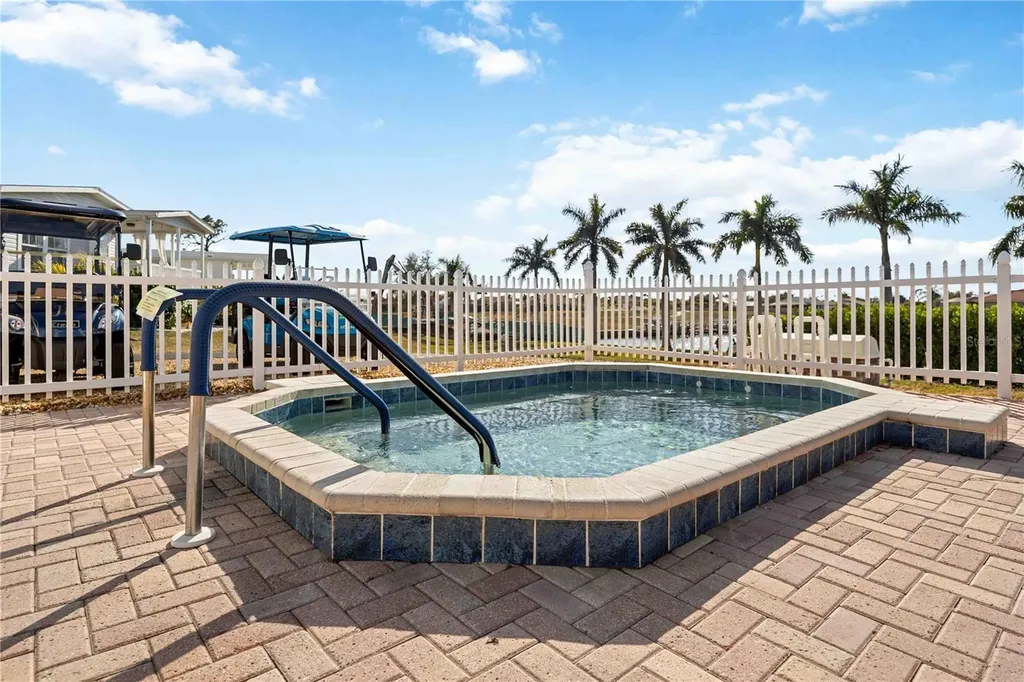 5 N Flora Vista Street Englewood FL 34223