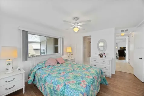 5 N Flora Vista Street Englewood FL 34223