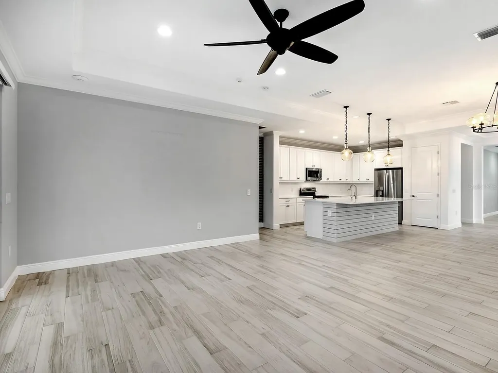 1010 Crosswind Avenue Sarasota FL 34240