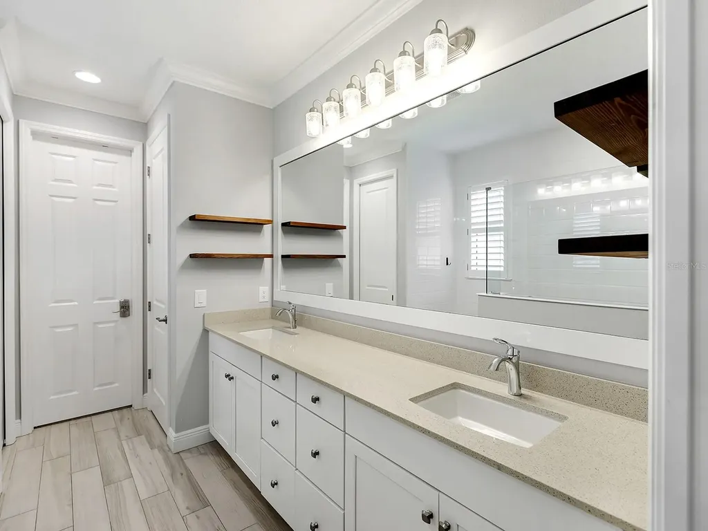 1010 Crosswind Avenue Sarasota FL 34240