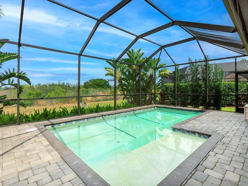 1010 Crosswind Avenue Sarasota FL 34240