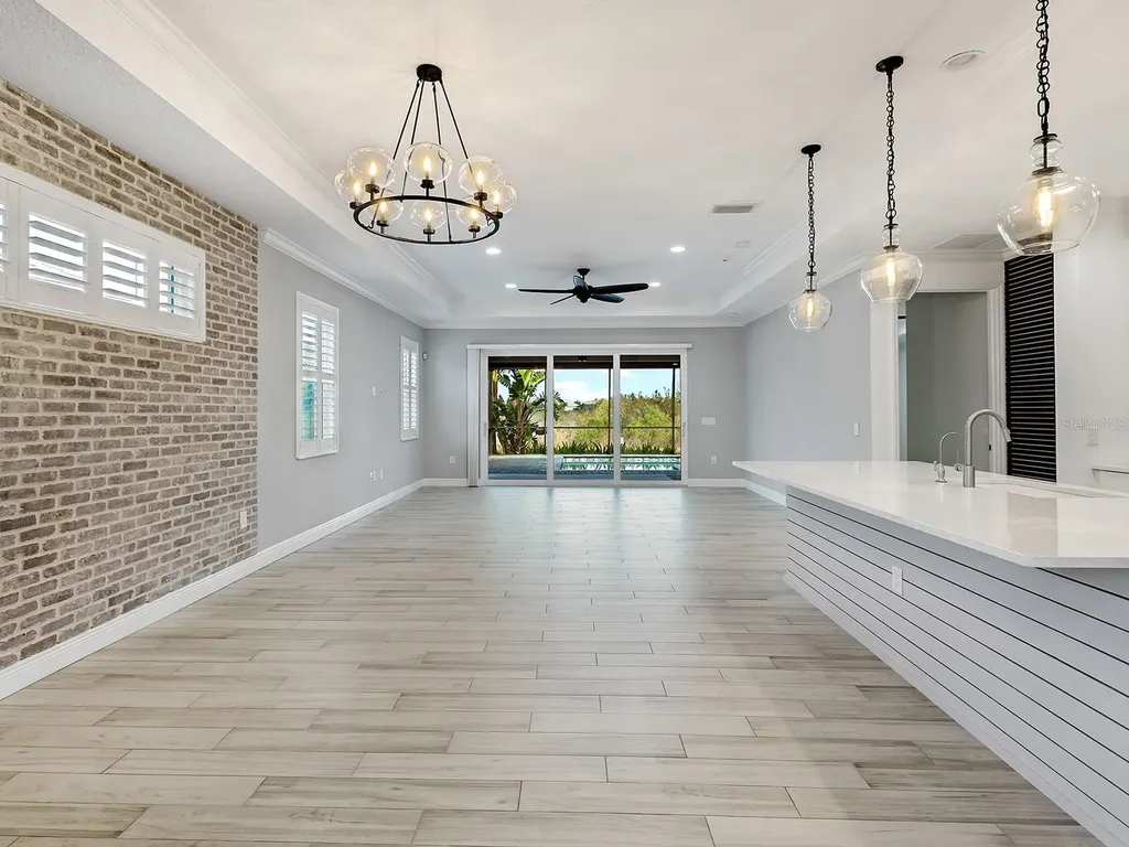 1010 Crosswind Avenue Sarasota FL 34240