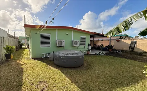 1 Buye Fajardo PR 00738