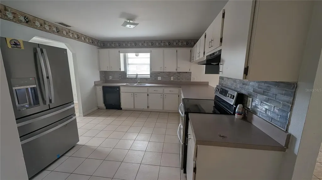 2423 S South Avenue Leesburg FL 34748