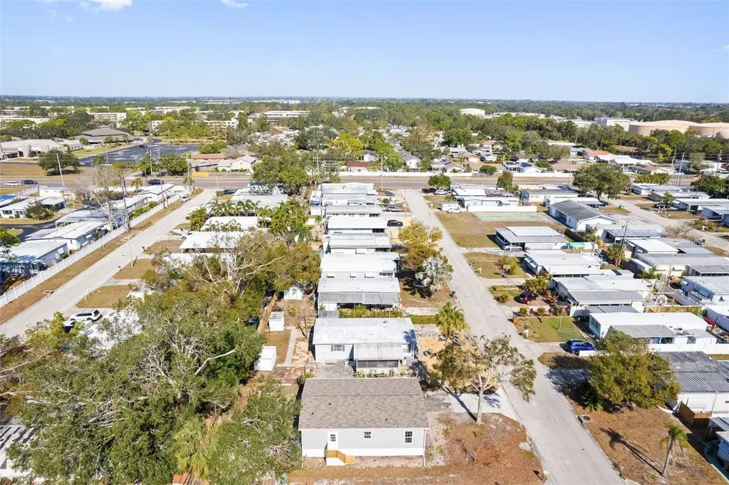5234 Yellow Pine Street N St Petersburg FL 33709