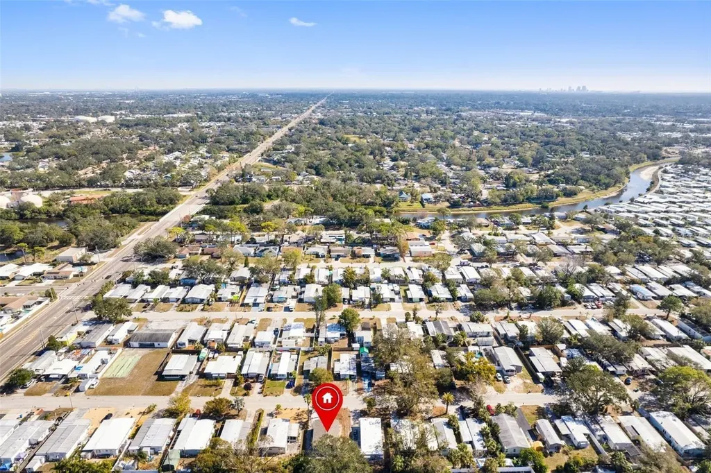 5234 Yellow Pine Street N St Petersburg FL 33709