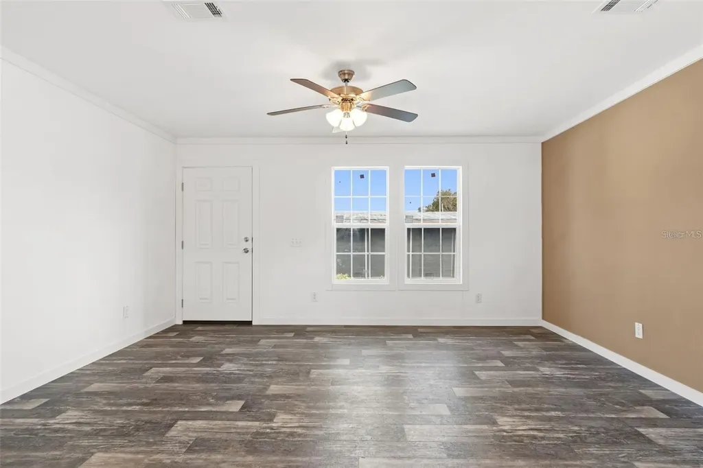 5234 Yellow Pine Street N St Petersburg FL 33709
