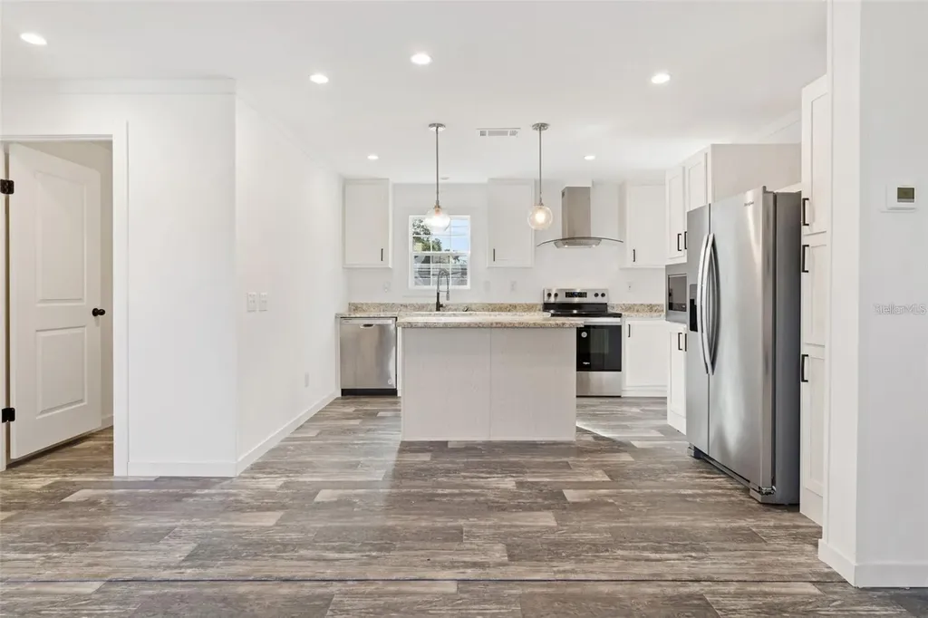 5234 Yellow Pine Street N St Petersburg FL 33709