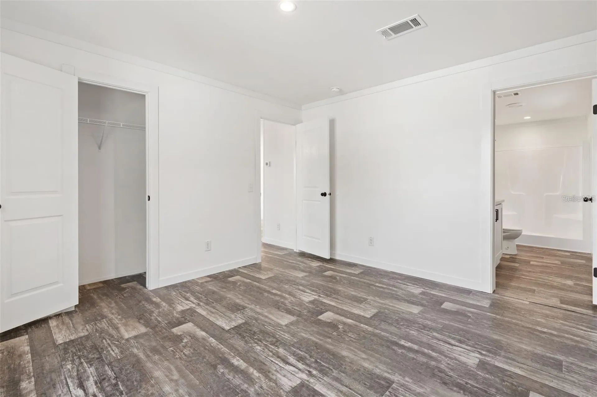 5234 Yellow Pine Street N St Petersburg FL 33709