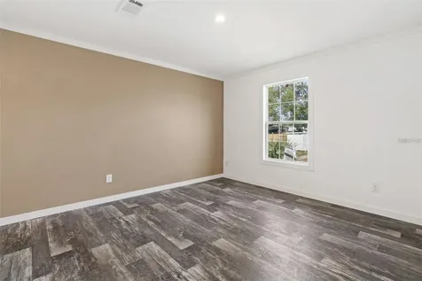 5234 Yellow Pine Street N St Petersburg FL 33709