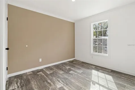 5234 Yellow Pine Street N St Petersburg FL 33709