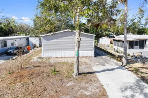5234 Yellow Pine Street N St Petersburg FL 33709