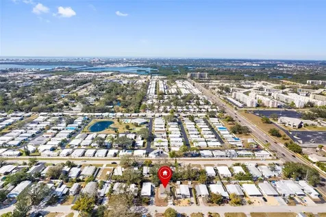 5234 Yellow Pine Street N St Petersburg FL 33709
