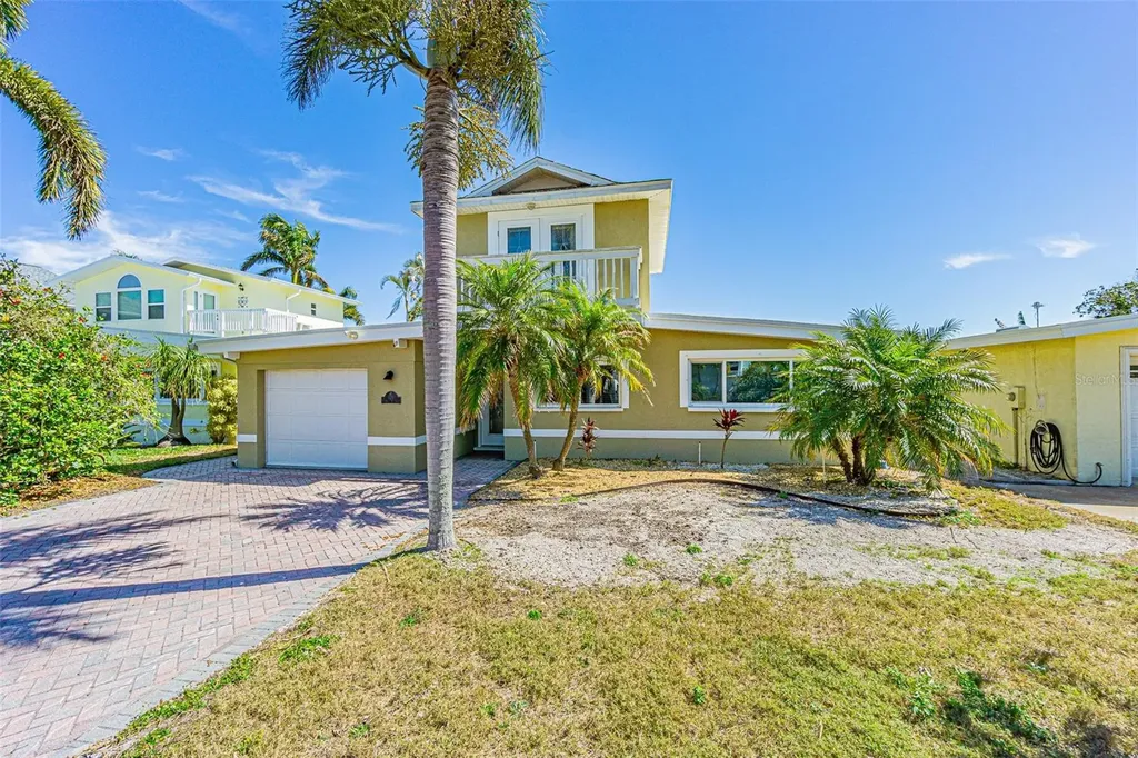 121 Wall Street Redington Shores FL 33708