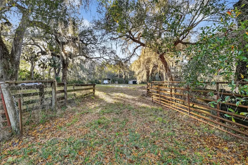 1721 County Road 25a Leesburg FL 34748