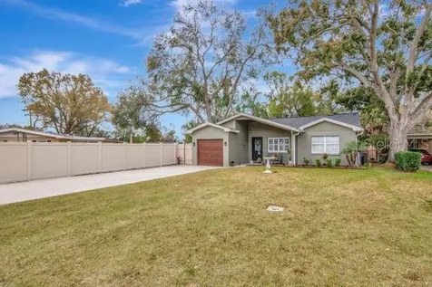10212 Newport Circle Tampa FL 33612