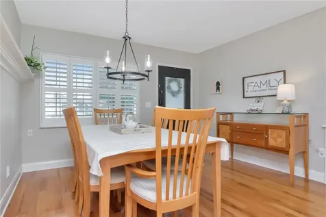 10212 Newport Circle Tampa FL 33612