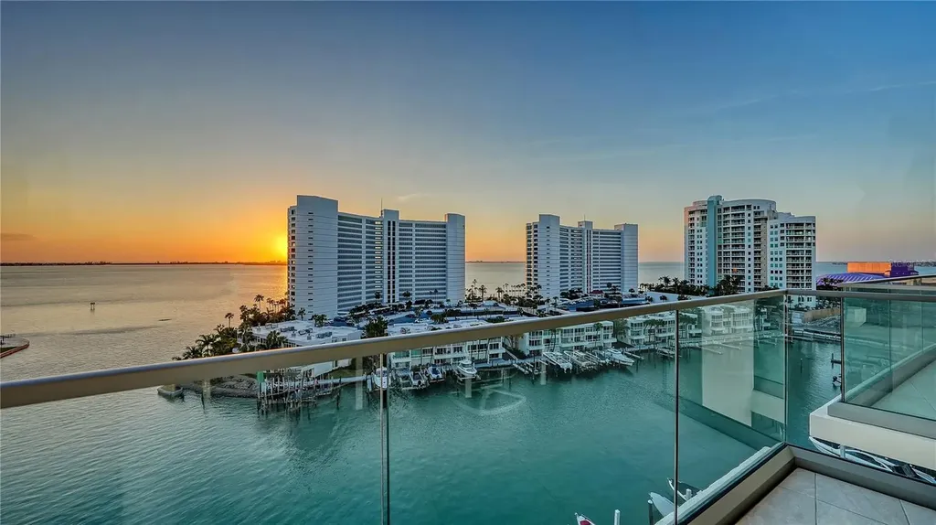 401 Quay Commons Sarasota FL 34236