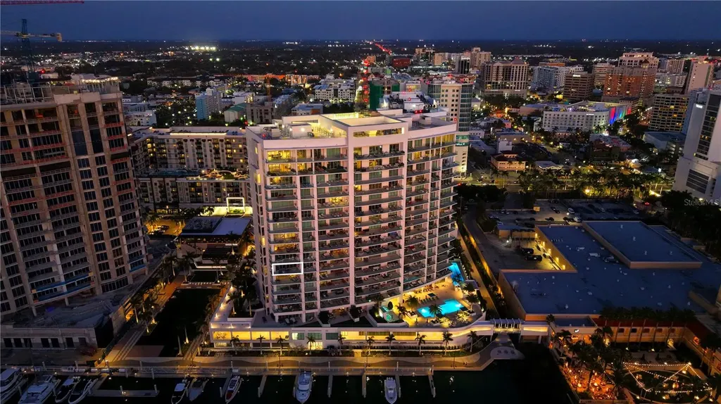 401 Quay Commons Sarasota FL 34236