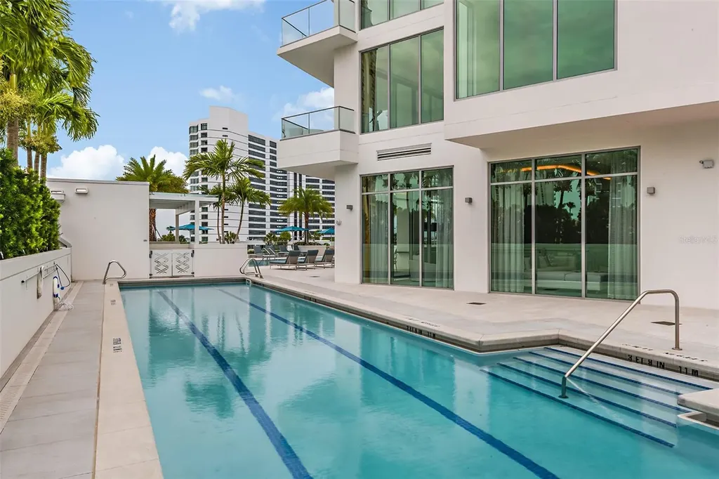 401 Quay Commons Sarasota FL 34236