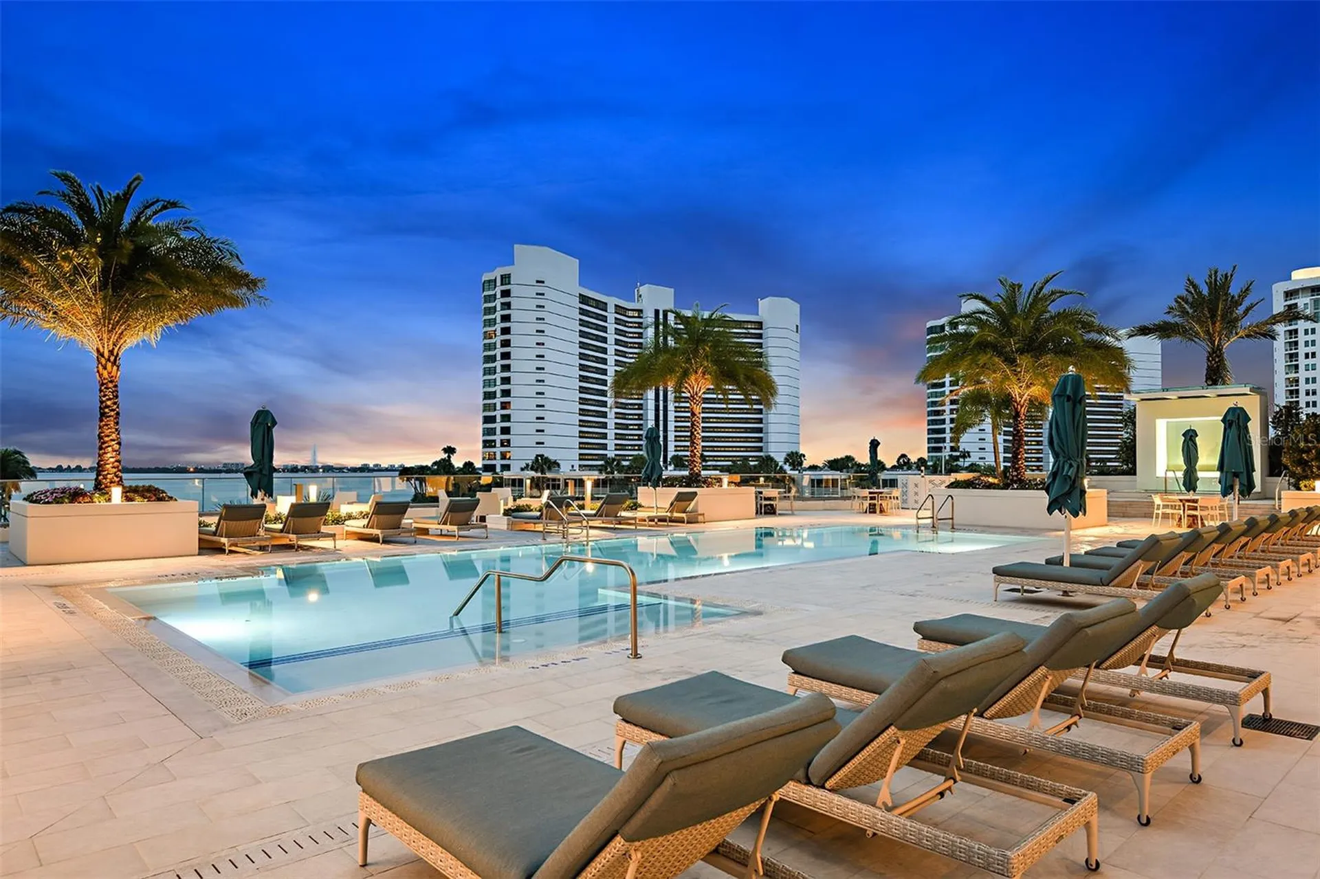 401 Quay Commons Sarasota FL 34236