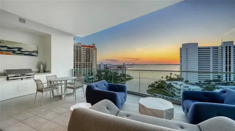 401 Quay Commons Sarasota FL 34236
