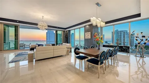 401 Quay Commons Sarasota FL 34236