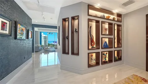 401 Quay Commons Sarasota FL 34236