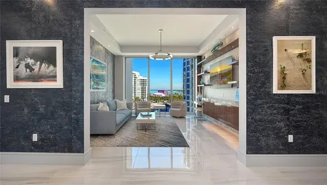 401 Quay Commons Sarasota FL 34236