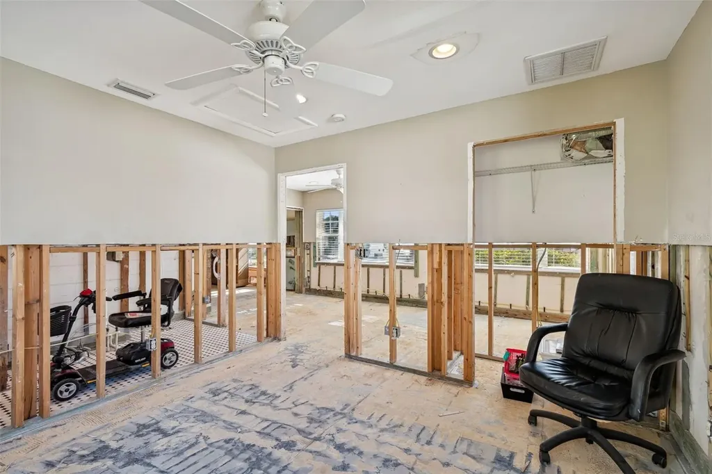 19 Sandpiper Road Tampa FL 33609