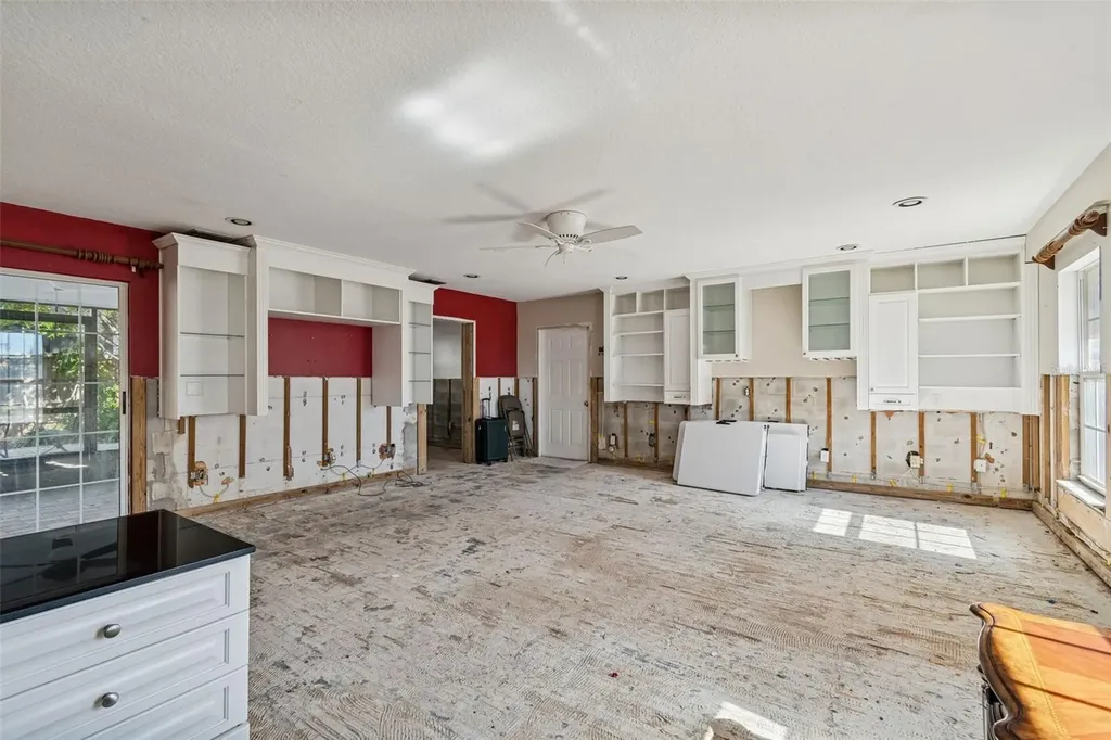 19 Sandpiper Road Tampa FL 33609