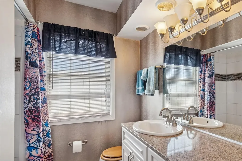19 Sandpiper Road Tampa FL 33609