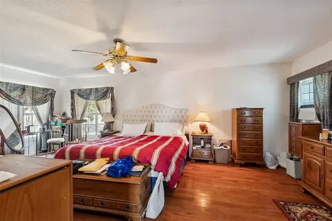 19 Sandpiper Road Tampa FL 33609