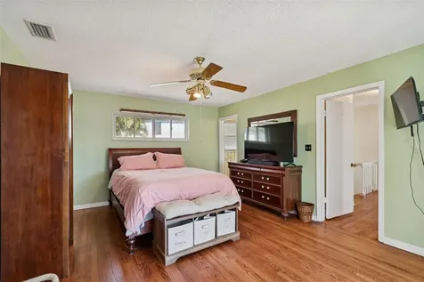 19 Sandpiper Road Tampa FL 33609
