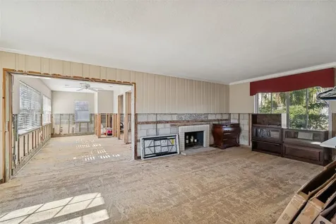 19 Sandpiper Road Tampa FL 33609