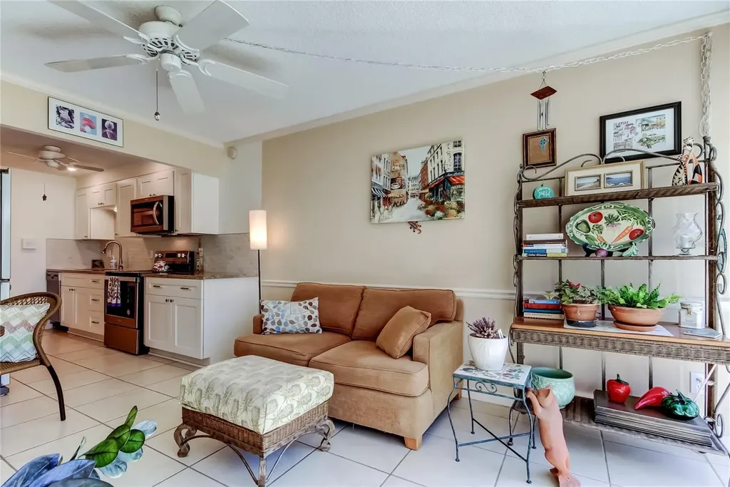 5095 Bay Street NE St Petersburg FL 33703