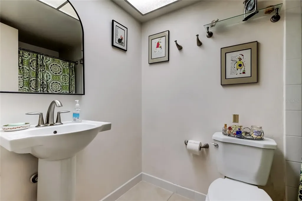 5095 Bay Street NE St Petersburg FL 33703
