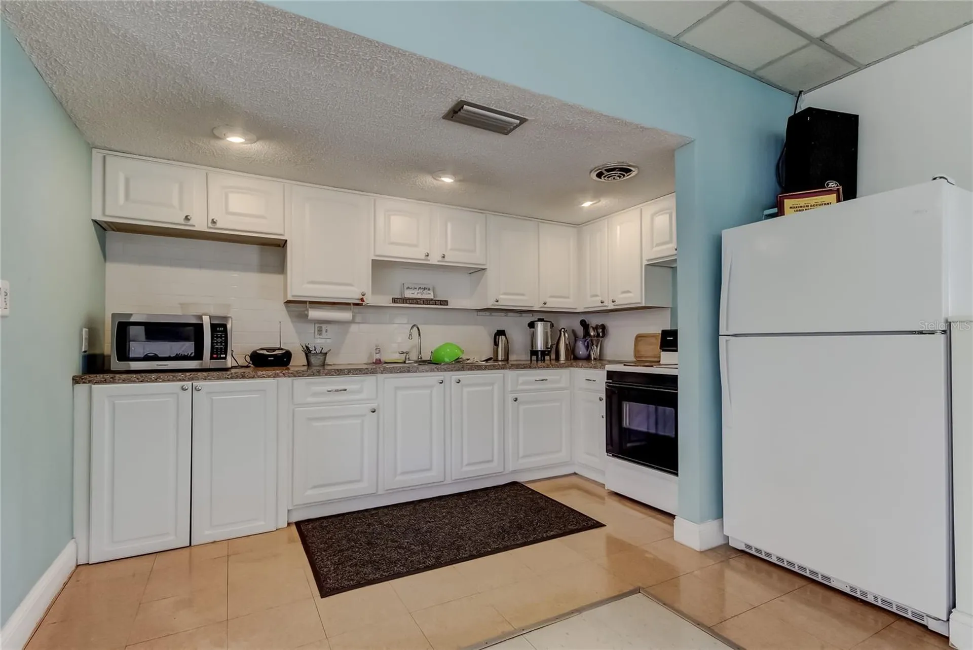 5095 Bay Street NE St Petersburg FL 33703